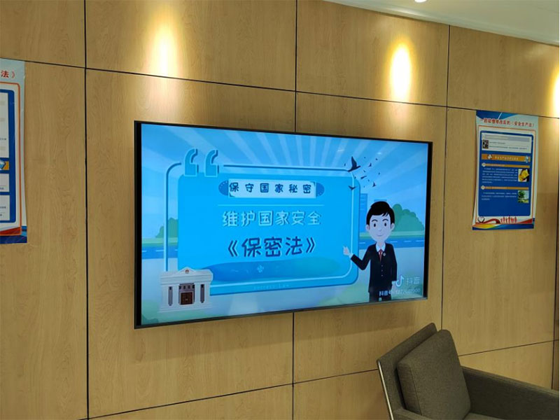 000000.jpg 000000.jpg