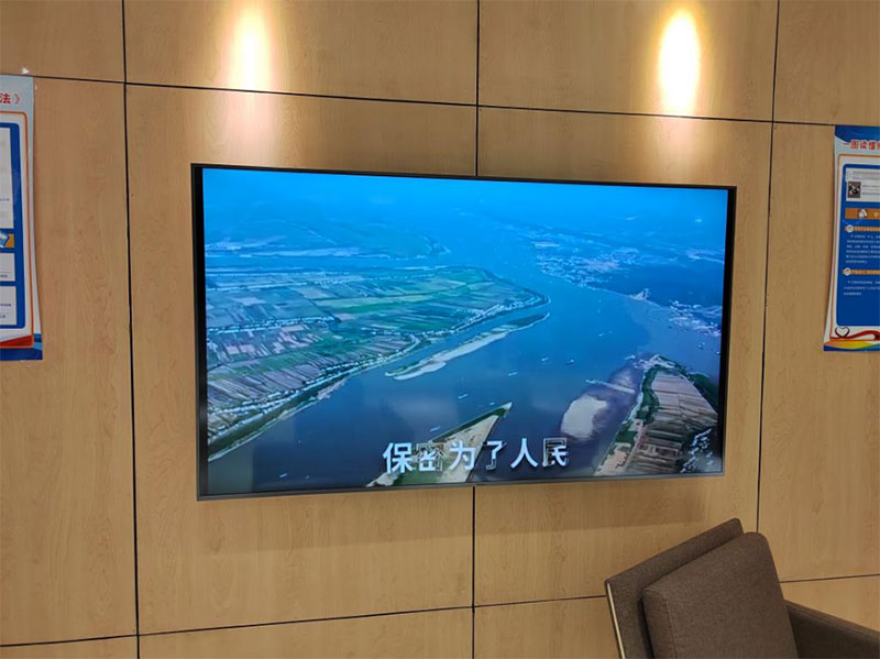 000000.jpg 000000.jpg