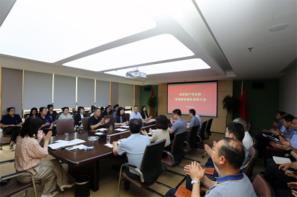 000000.jpg 000000.jpg