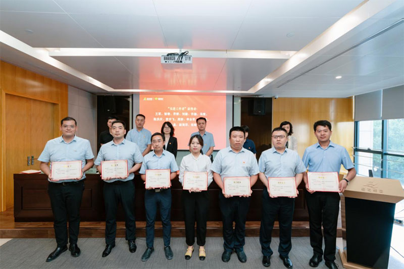 000000.jpg 000000.jpg