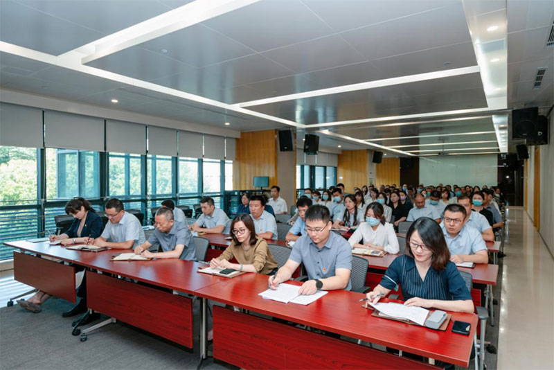 000000.jpg 000000.jpg