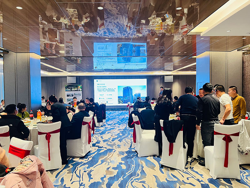 000000.jpg 000000.jpg