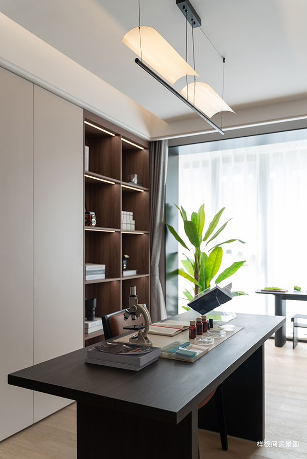 000000.jpg 000000.jpg