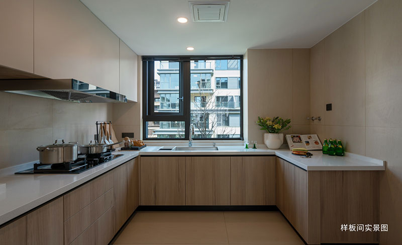 000000.jpg 000000.jpg