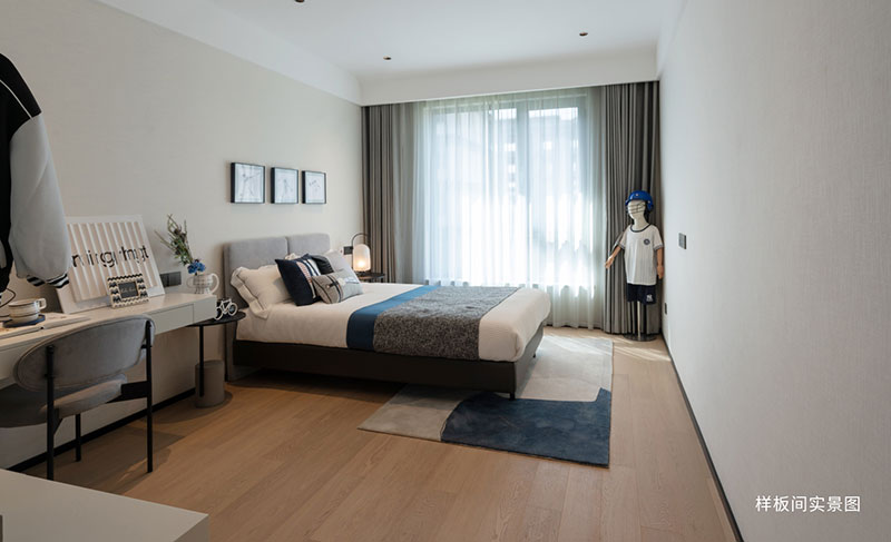 000000.jpg 000000.jpg