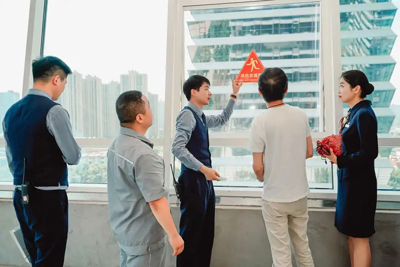 000000.jpg 000000.jpg