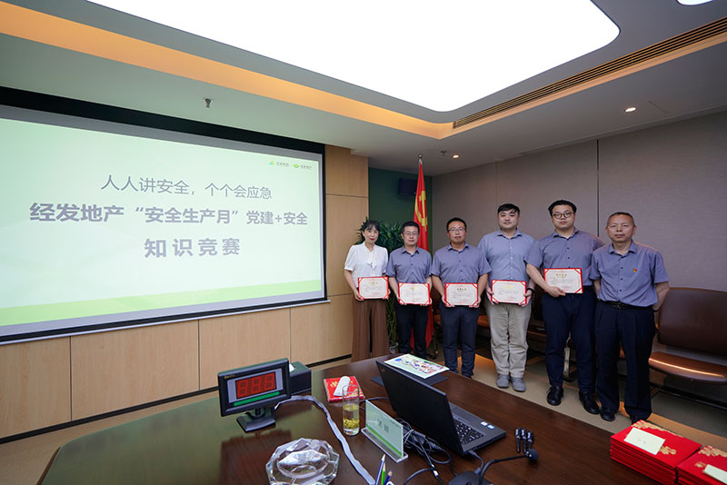 000000.jpg 000000.jpg