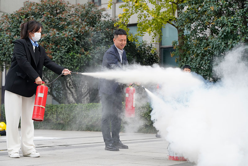 000000.jpg 000000.jpg