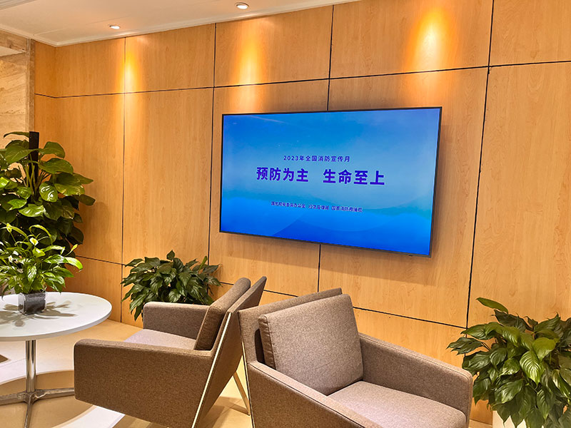 000000.jpg 000000.jpg