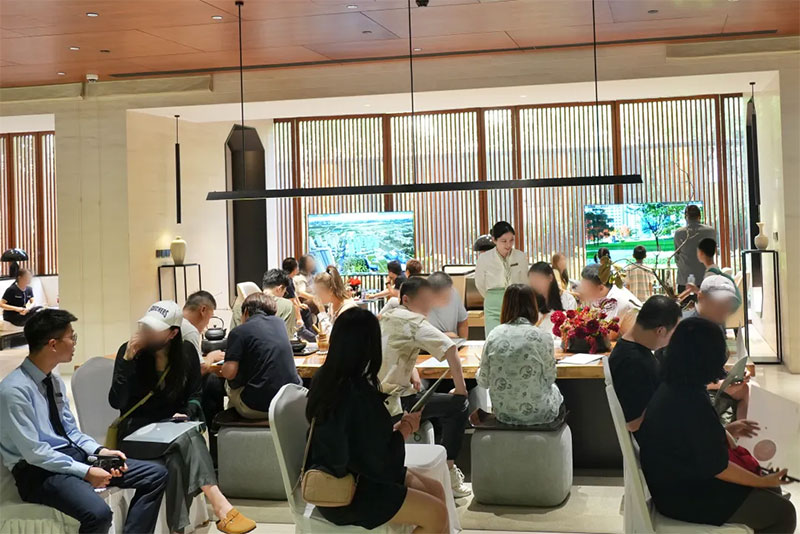 000000.jpg 000000.jpg