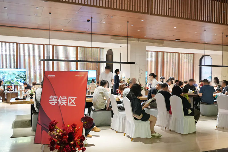 000000.jpg 000000.jpg