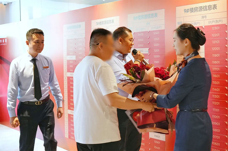 000000.jpg 000000.jpg