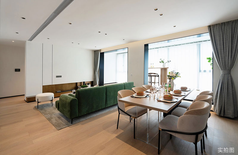 000000.jpg 000000.jpg