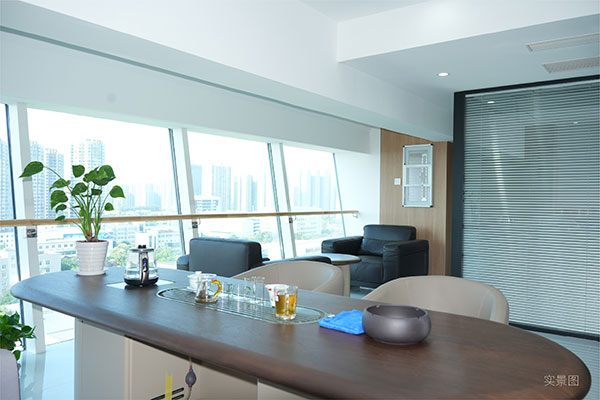 000000.jpg 000000.jpg