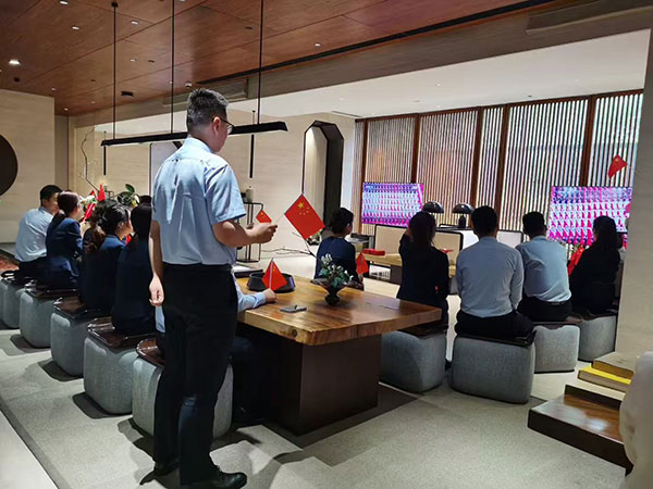 000000.jpg 000000.jpg