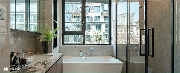 000000.jpg 000000.jpg