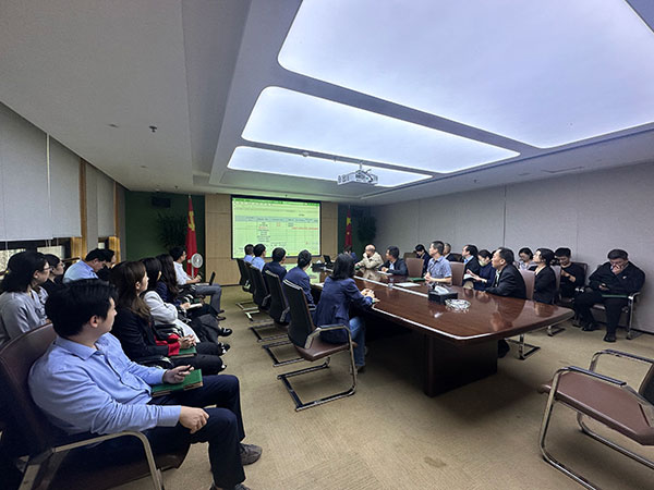 000000.jpg 000000.jpg