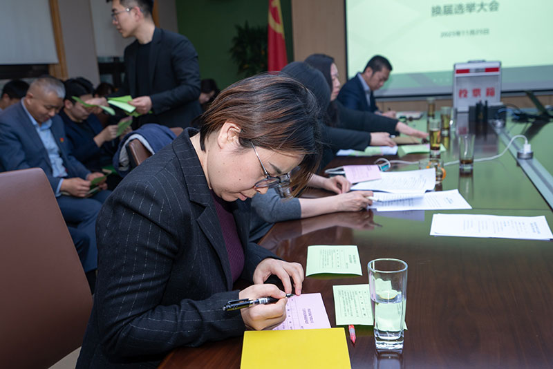 000000.jpg 000000.jpg