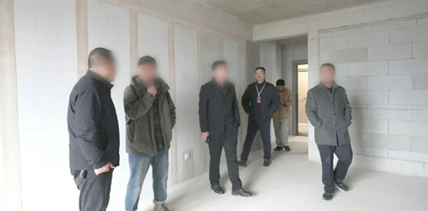 000000.jpg 000000.jpg